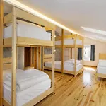 Hostel Forest - *