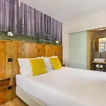 Hostel Forest - Leiria