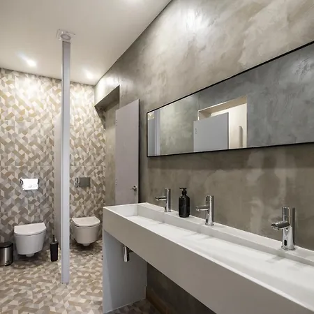 Forest - Hostel Leiria