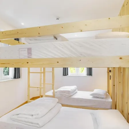 Hostel Forest - Leiria