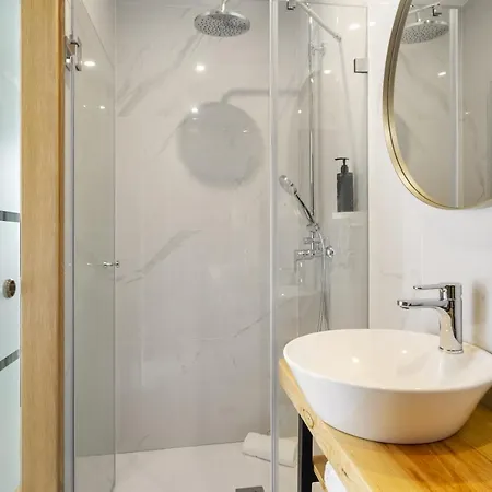 Forest - Hostel Leiria