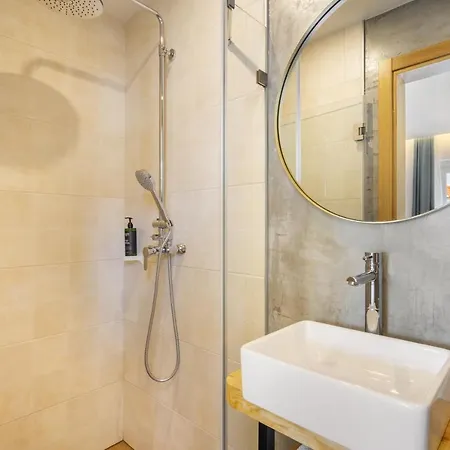 Hostel Forest - Leiria