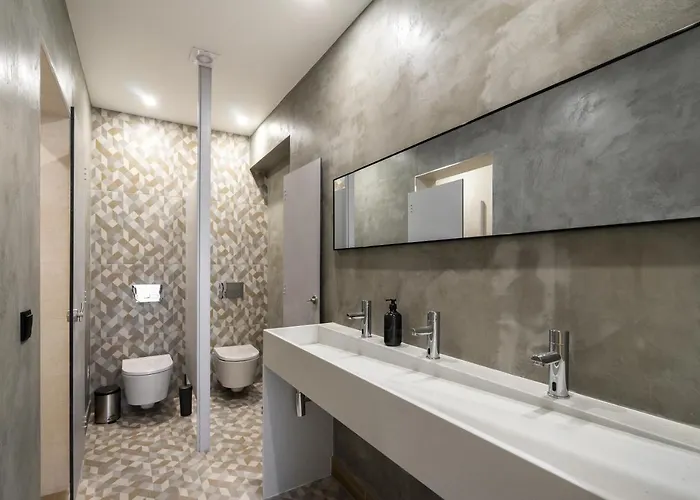 Forest - אכסניה לייריה