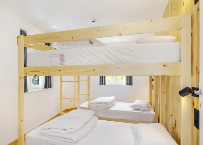 אכסניה Forest - לייריה