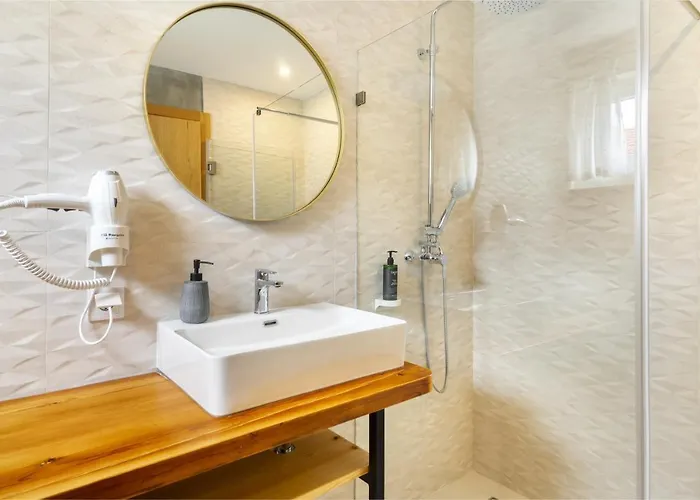 Forest - אכסניה