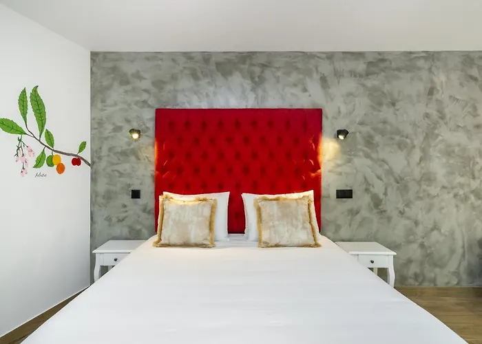 אכסניה Forest - *