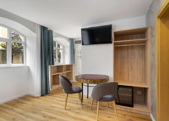 Forest - לייריה