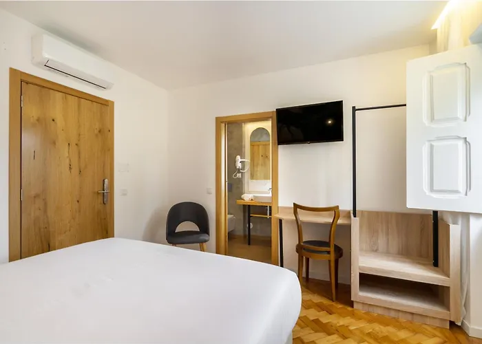 Forest - אכסניה *