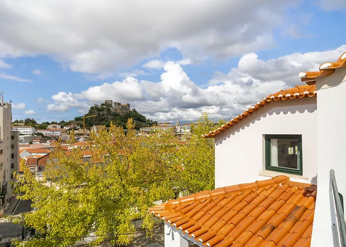 אכסניה Forest - *